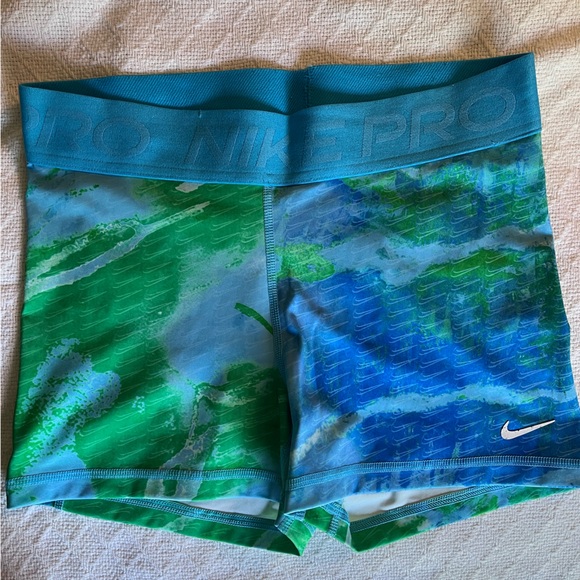 Nike Pro Athletic Shorts size M - Picture 2 of 6